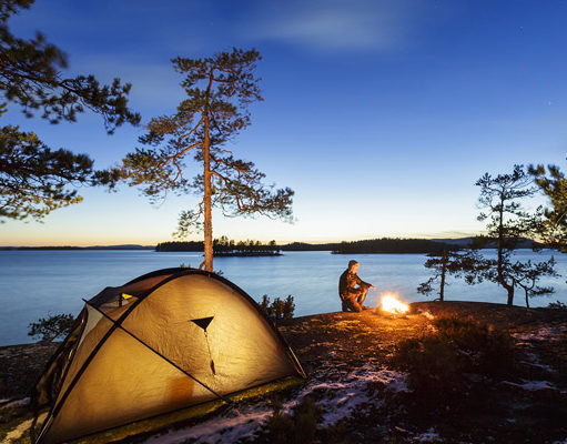 Tips: Ini Perlengkapan Camping yang Wajib Kamu Bawa Perlengkapan Camping yang Wajib Kamu Bawa