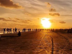 Senja di Pantai Parangtritis dengan Fasilitas dan Tiket Masuknya Senja di Pantai Parangtritis