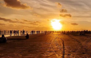 Senja di Pantai Parangtritis dengan Fasilitas dan Tiket Masuknya Senja di Pantai Parangtritis