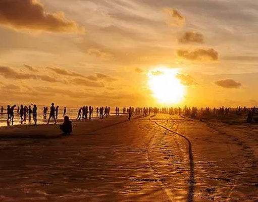 Senja di Pantai Parangtritis dengan Fasilitas dan Tiket Masuknya Senja di Pantai Parangtritis