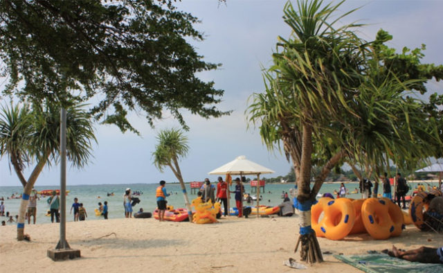 Pantai Bandengan