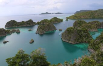 Indahnya Raja Ampat di Bumi Papua Barat Indonesia